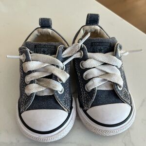 Converse sneakers size 5 baby